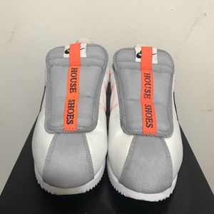 NIKE KENDRICK HOUSE SHOSE CORTEZ